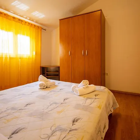 Torina Apartmán *