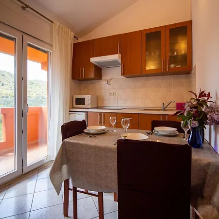 Torina Apartment Pasman